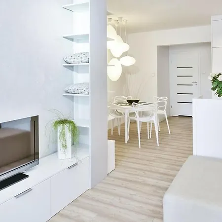 Blue Coast Polanki 002 * Kołobrzeg